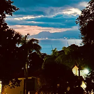 Sublime Vue Et Volcan , Pierre Et Vacances, Gwadapaye Sainte-Anne (Grande-Terre)